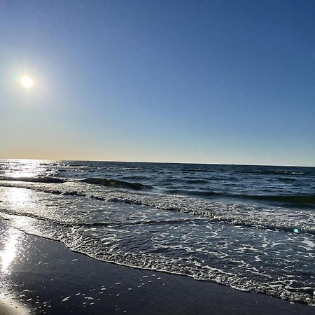 Apartament Sun Z Basenem Calorocznym-Pobierowo Baltic Apartments-Sannel Apartments For Rent エクステリア 写真