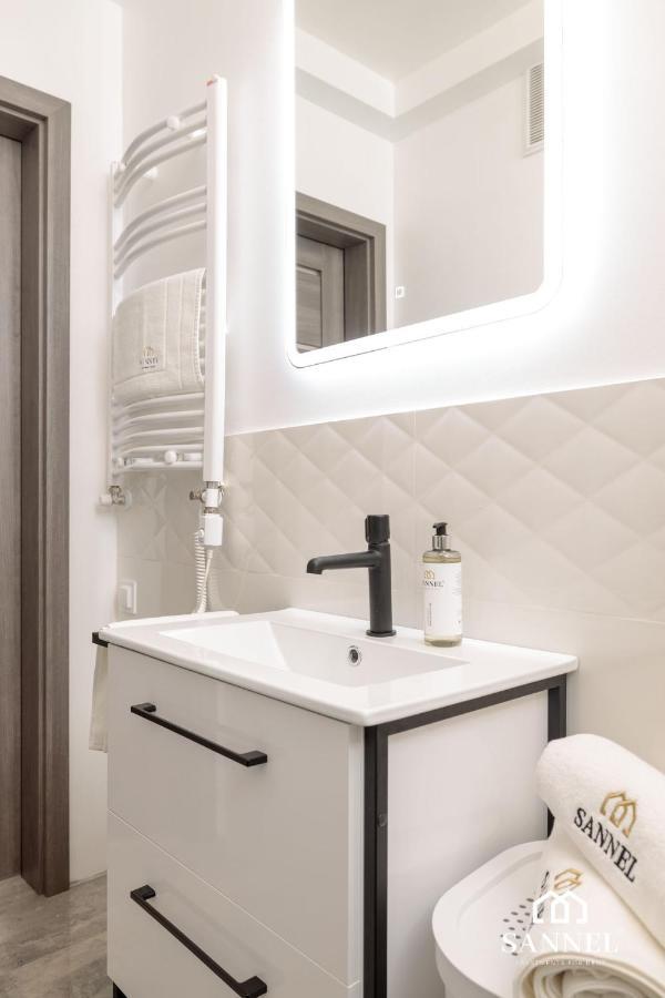 Apartament Sun Z Basenem Calorocznym-Pobierowo Baltic Apartments-Sannel Apartments For Rent エクステリア 写真